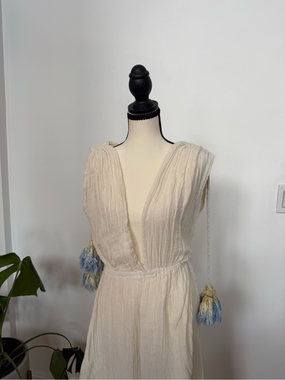 Jen's Pirate Booty Cream Asymmetrical V-Neck Maxi Dress - Picture 4 of 8